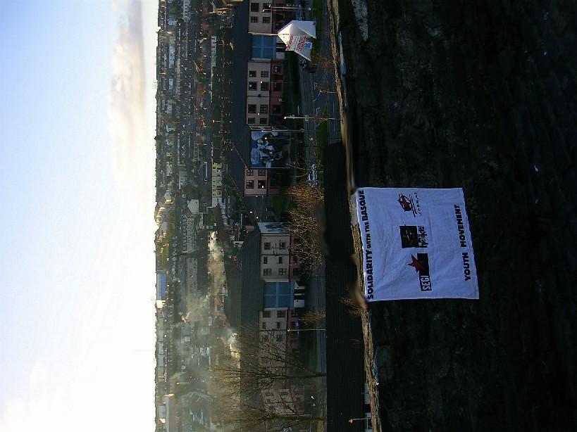 Banderola en Derry,Bogside